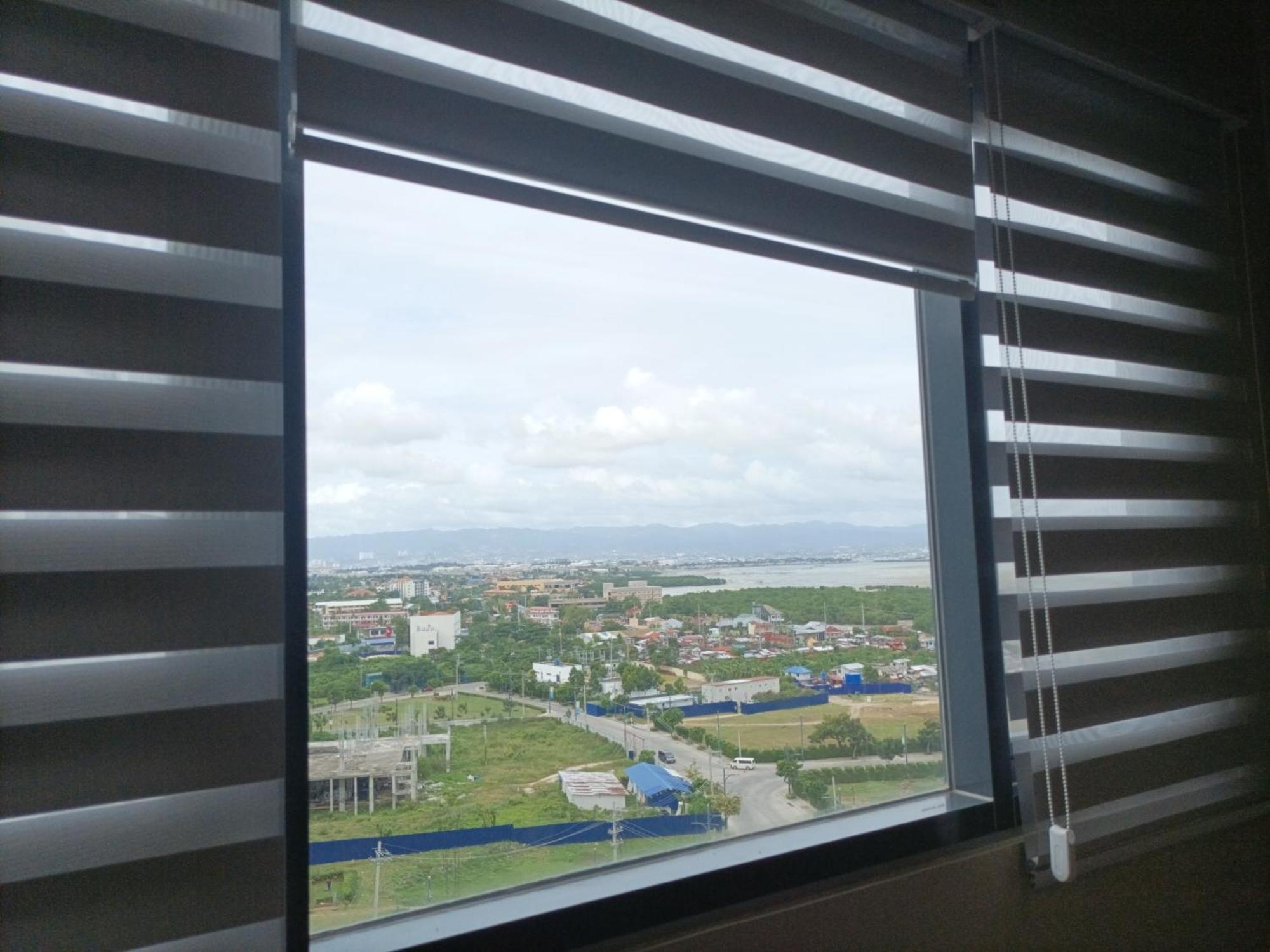 One Manchester Place Condo Lapu-Lapu City Exterior photo