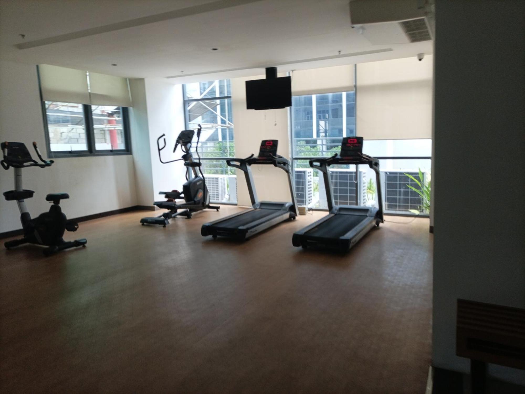 One Manchester Place Condo Lapu-Lapu City Exterior photo