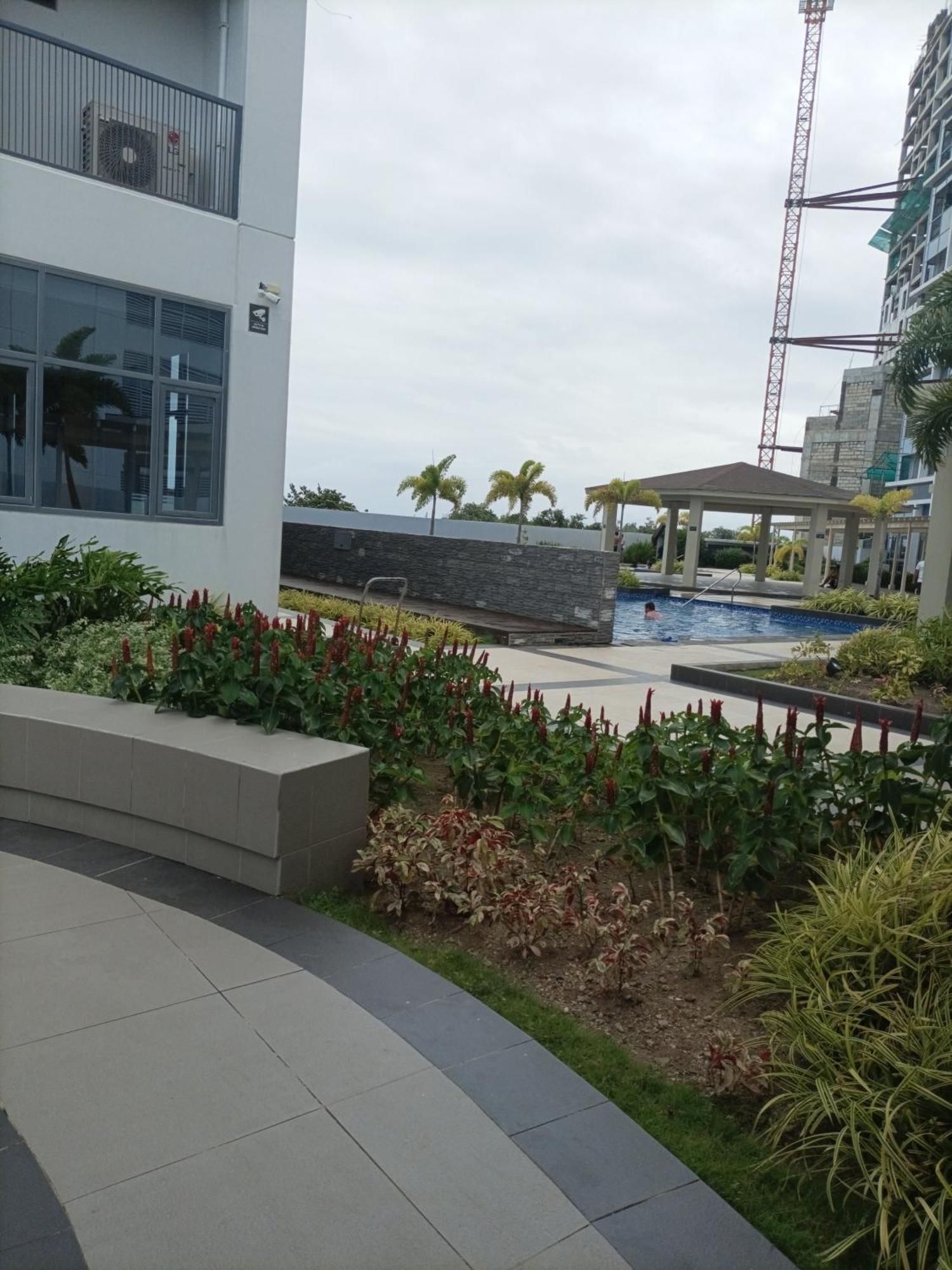 One Manchester Place Condo Lapu-Lapu City Exterior photo