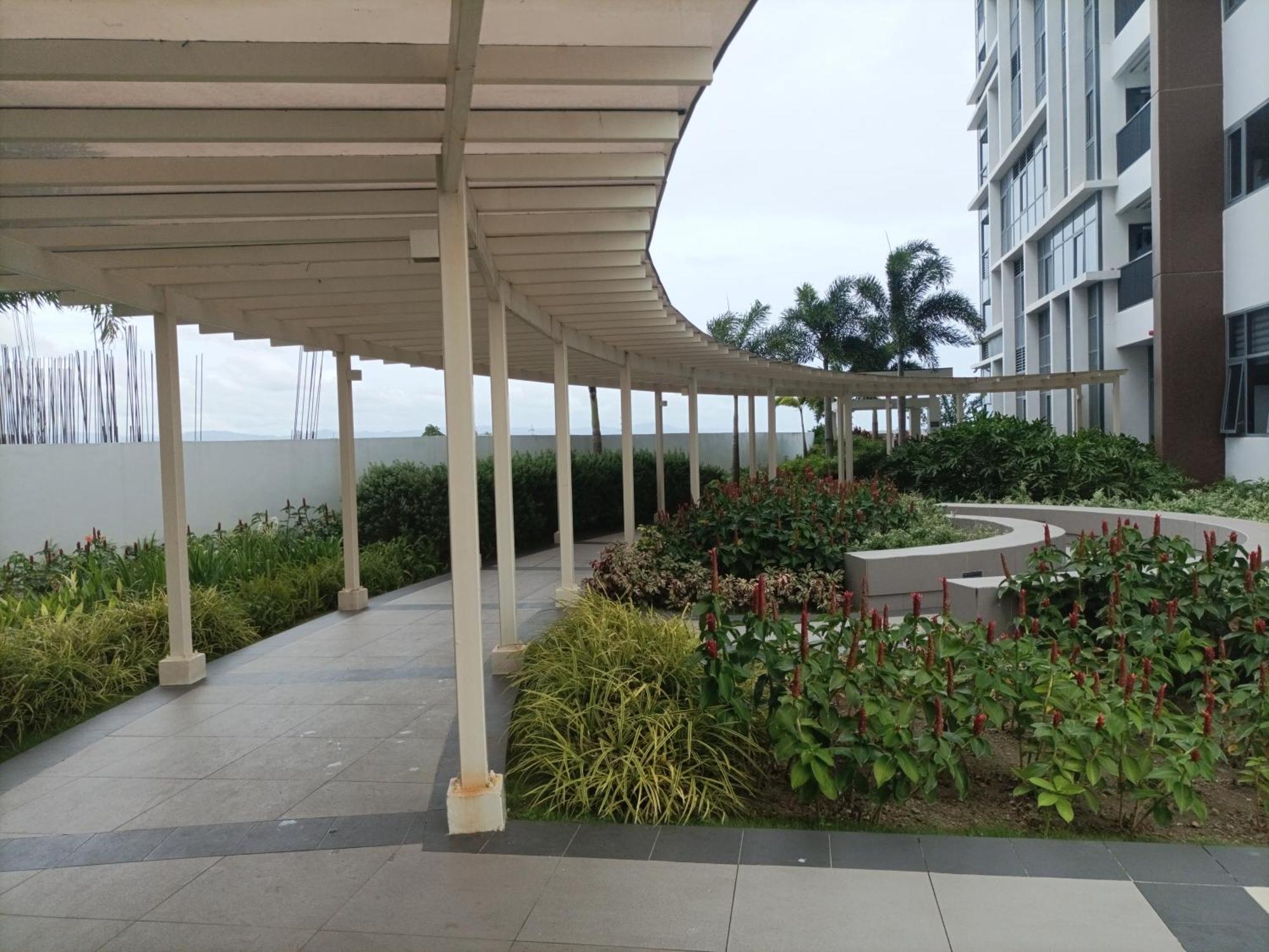 One Manchester Place Condo Lapu-Lapu City Exterior photo